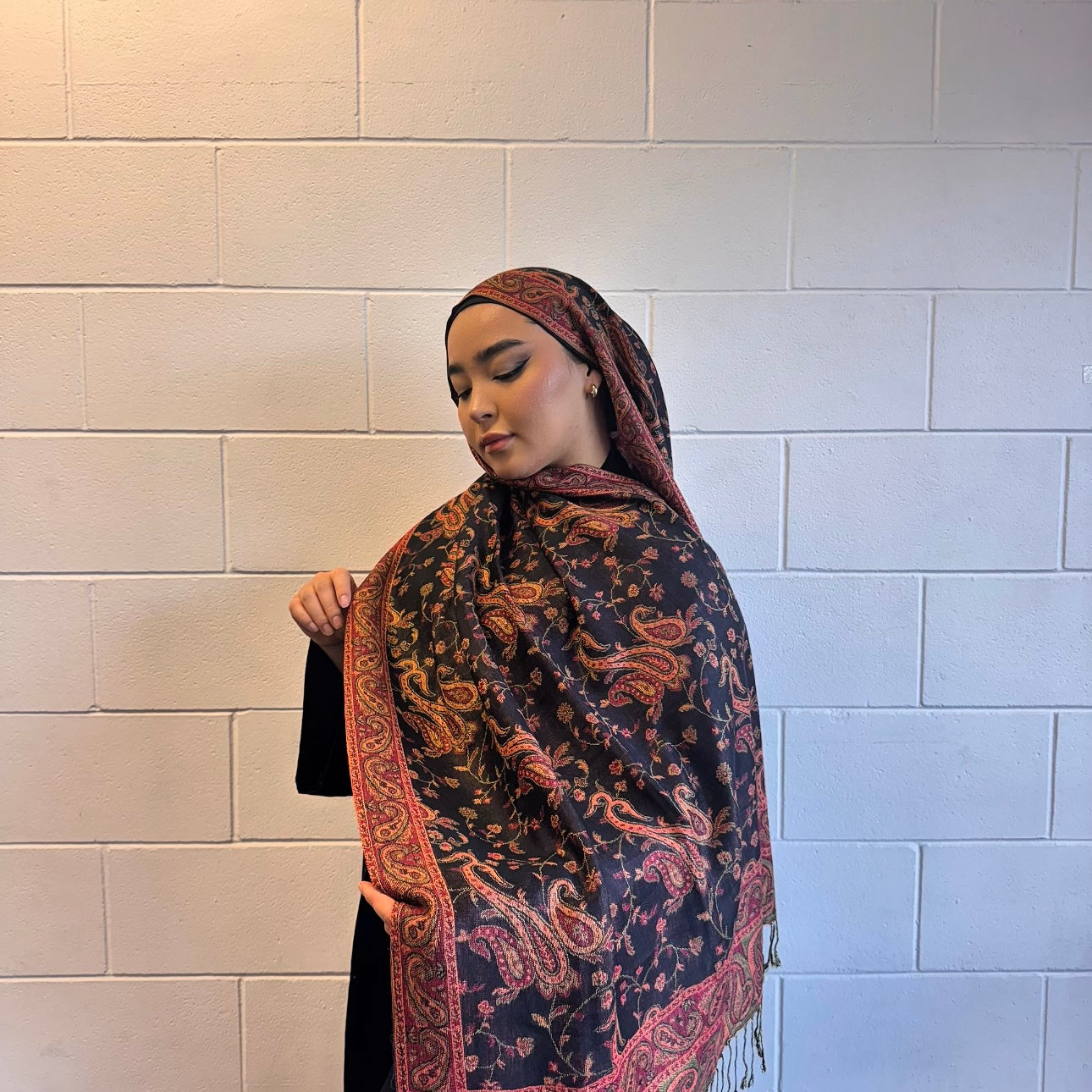 Pashmina Shawl - Black/Red
