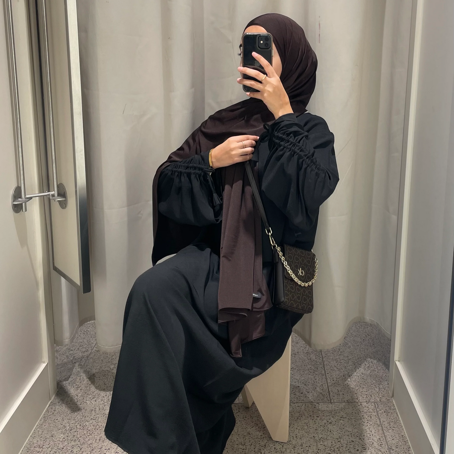 long flowy black arwa abaya with soft fabric modestwear hijabaan nz