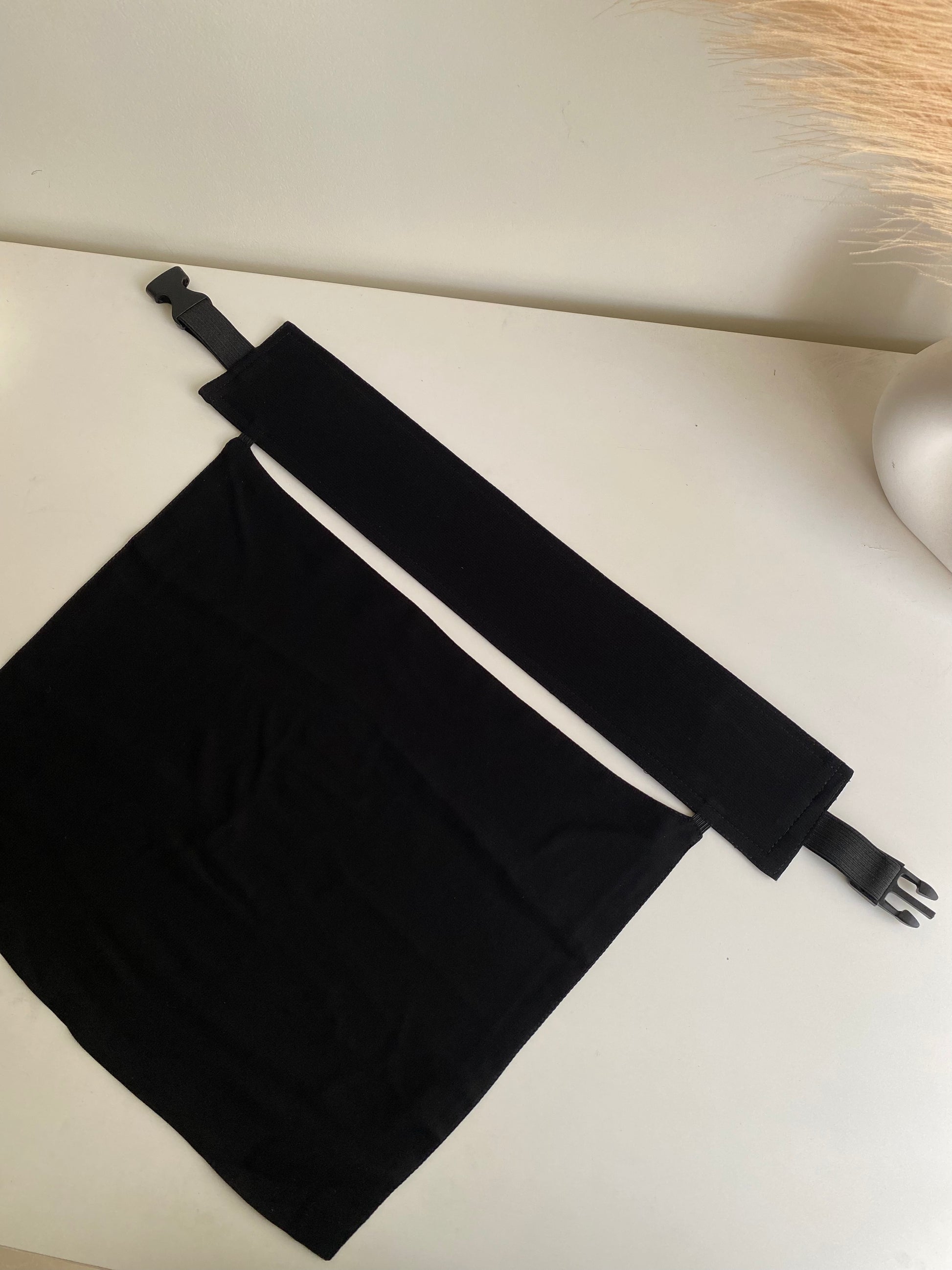 Adjustable black niqab with breathable fabric for modestwear – Hijabaan