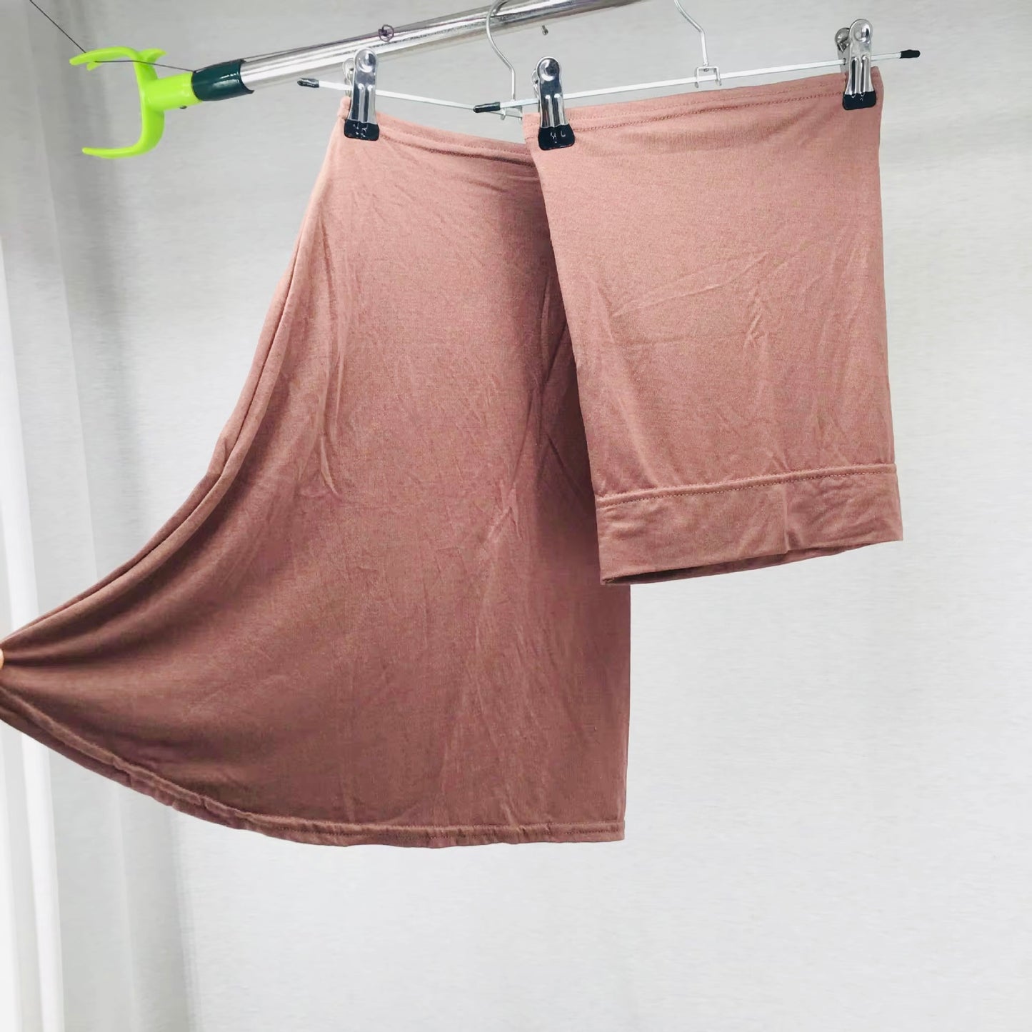 Side profile of Masah 2-piece hijab showing drape and stretch jersey fabric – Hijabaan Auckland