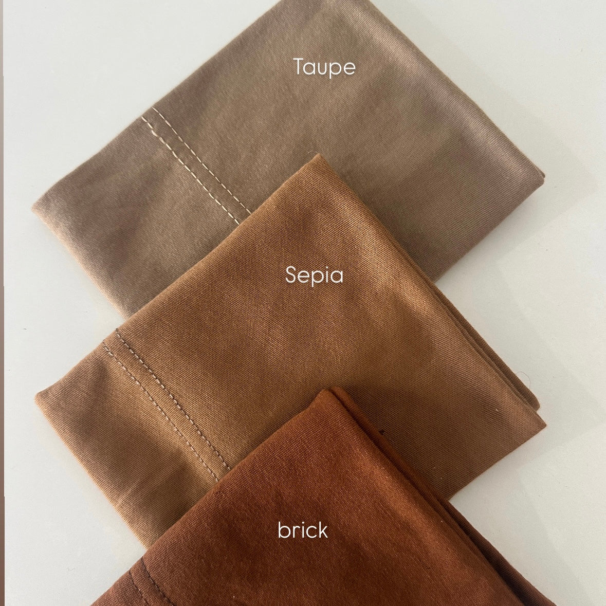 Stretchable cotton underscarf for full coverage and no-slip fit