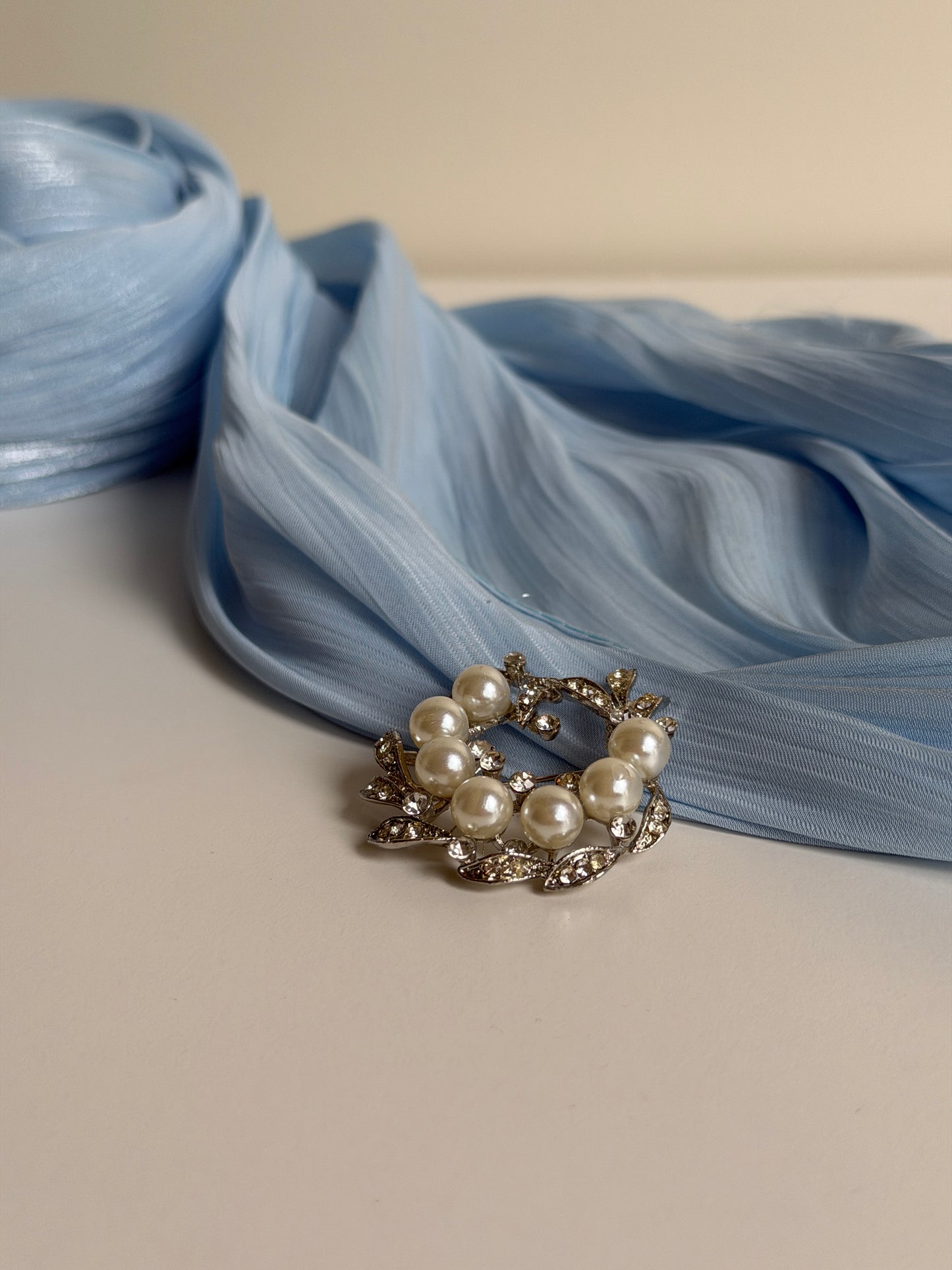 Pearl Wreath Hijab Brooch