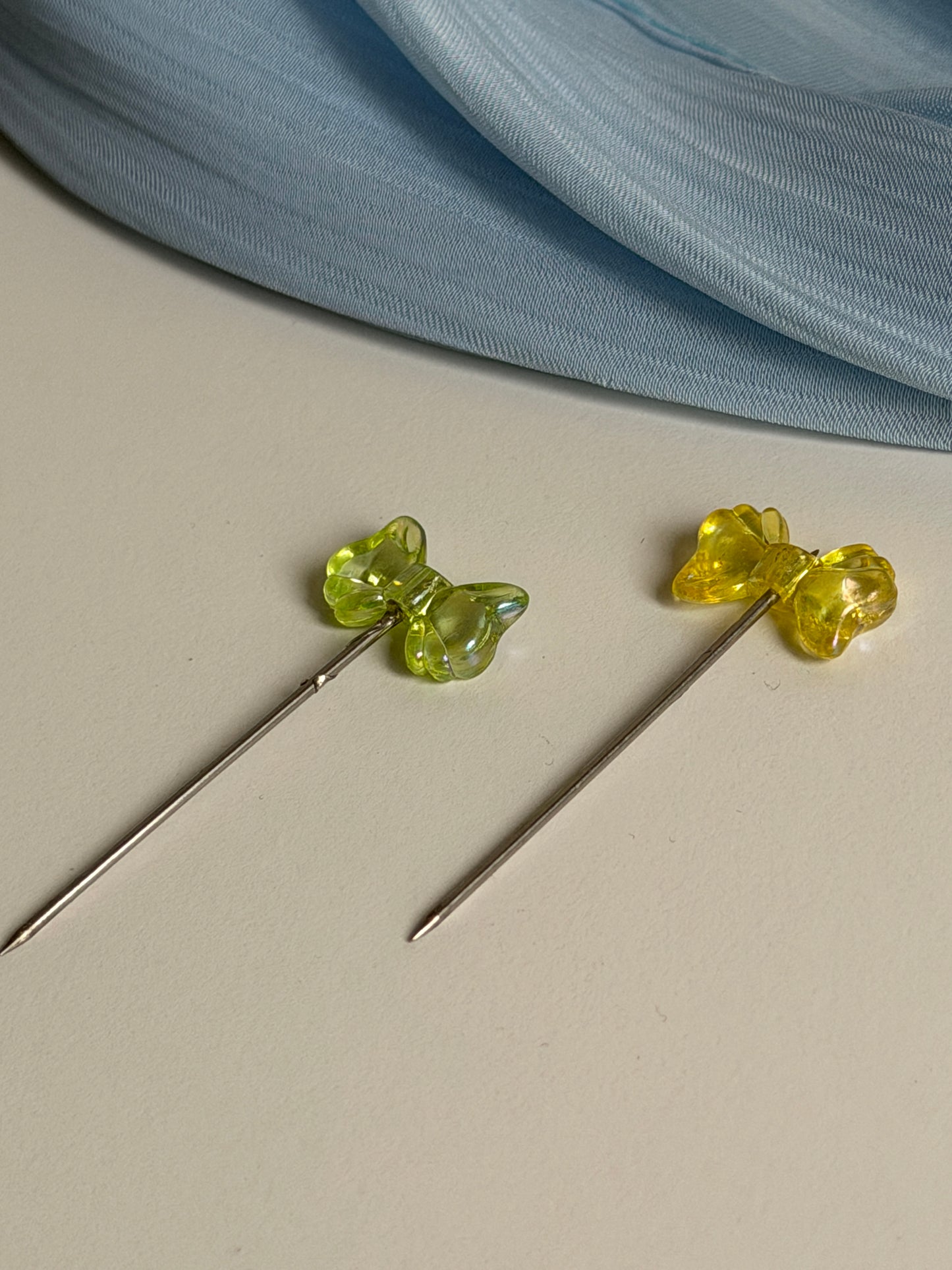Bow Hijab Pins – Set of 2