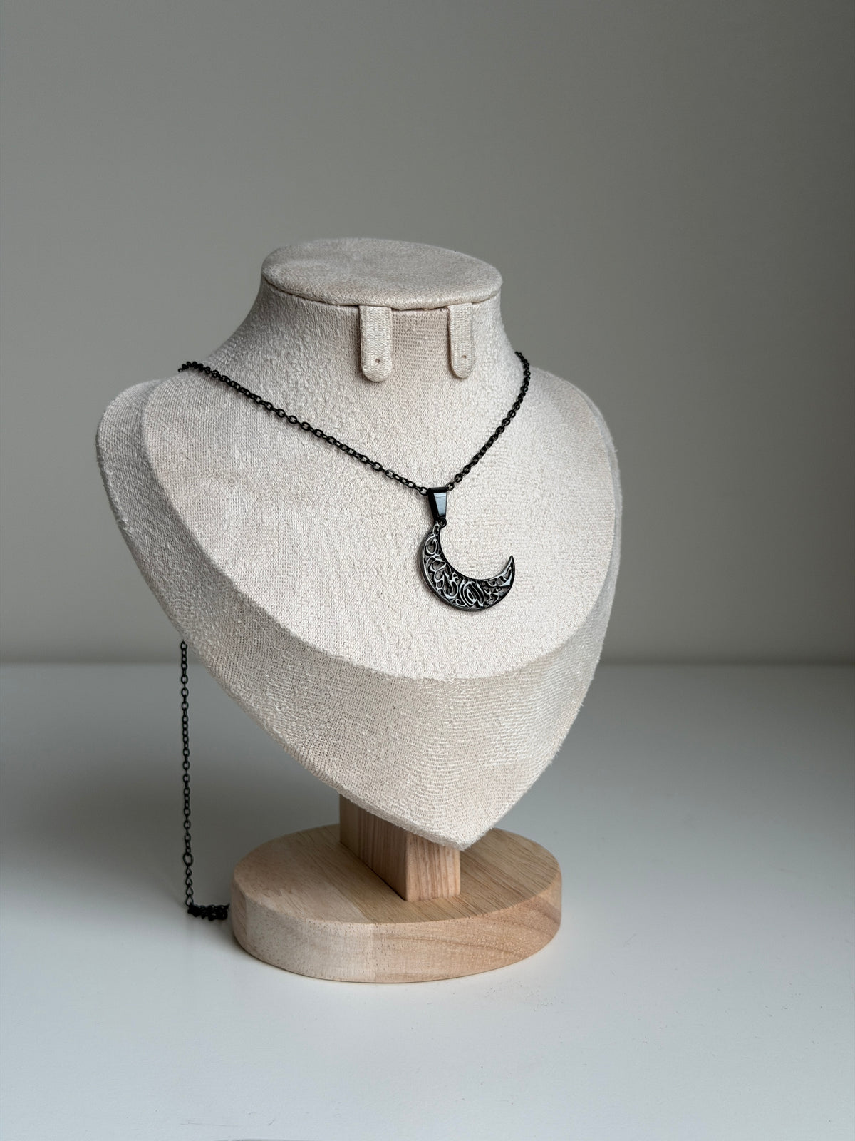 Sabar Moon Necklace - Black