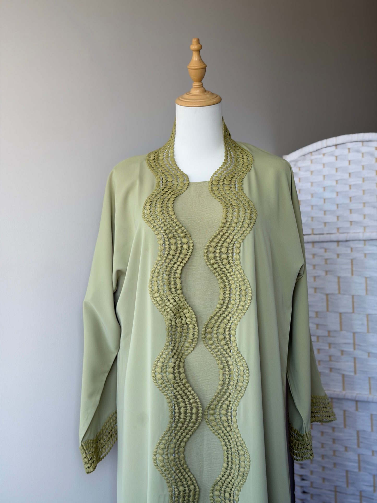 Dubai Abaya - Safaa [Pastel Green]