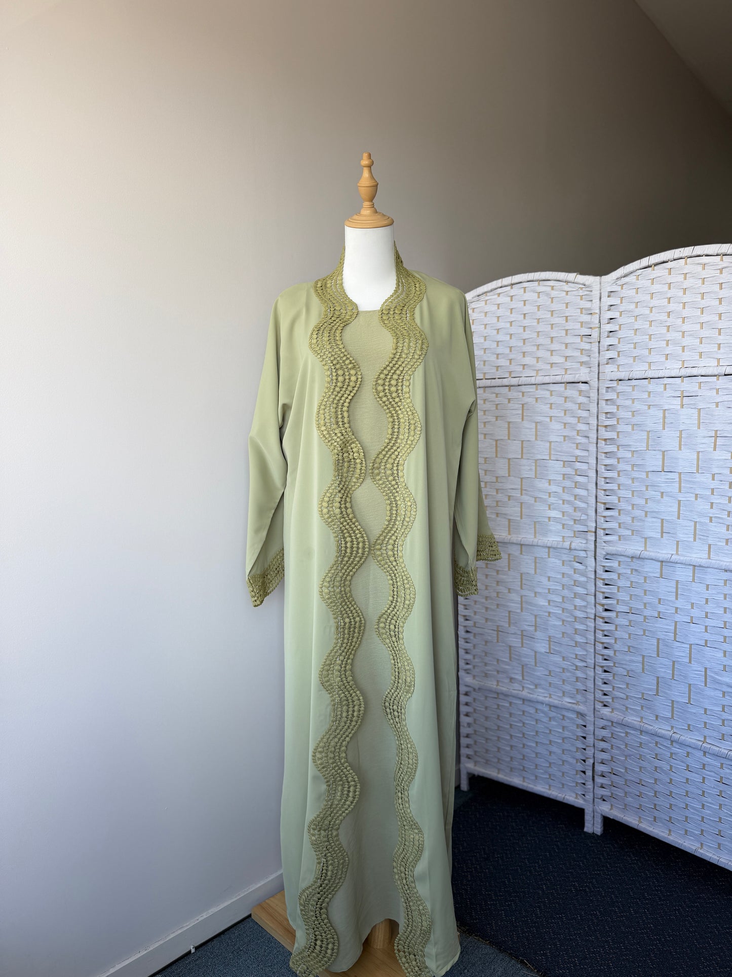 Dubai Abaya - Safaa [Pastel Green]