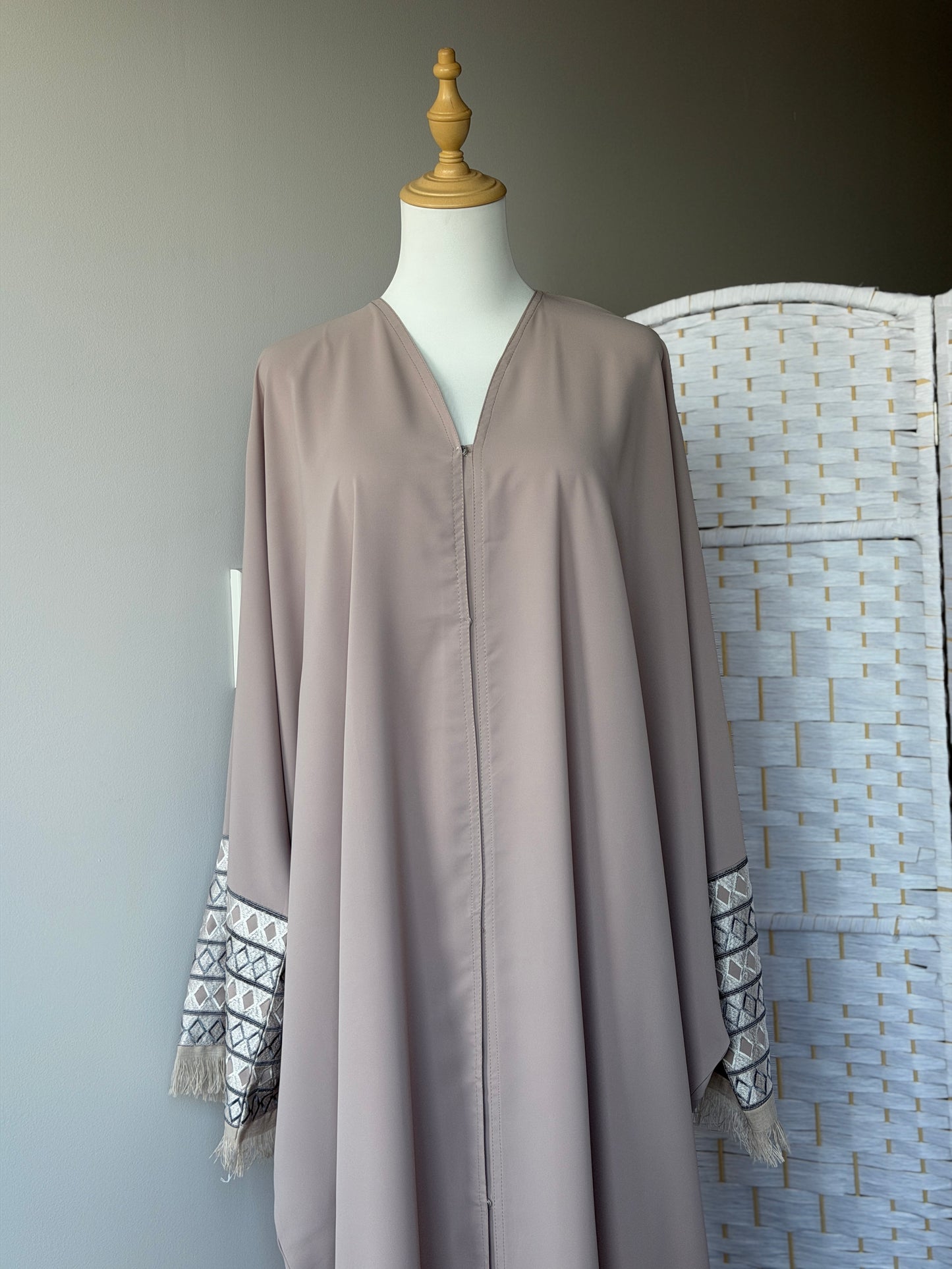 Dubai Abaya - Zara [Ivory]