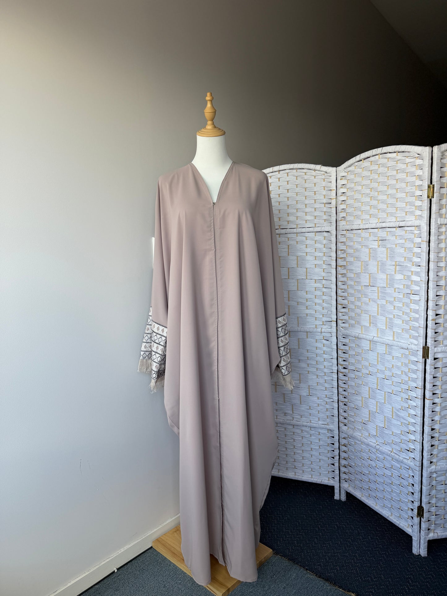 Dubai Abaya - Zara [Ivory]