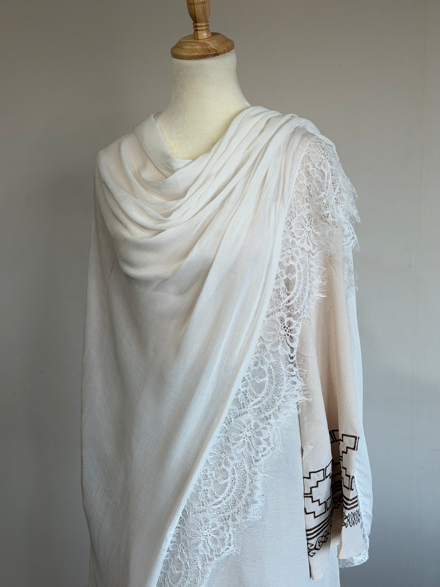 Lace Modal Hijab - White