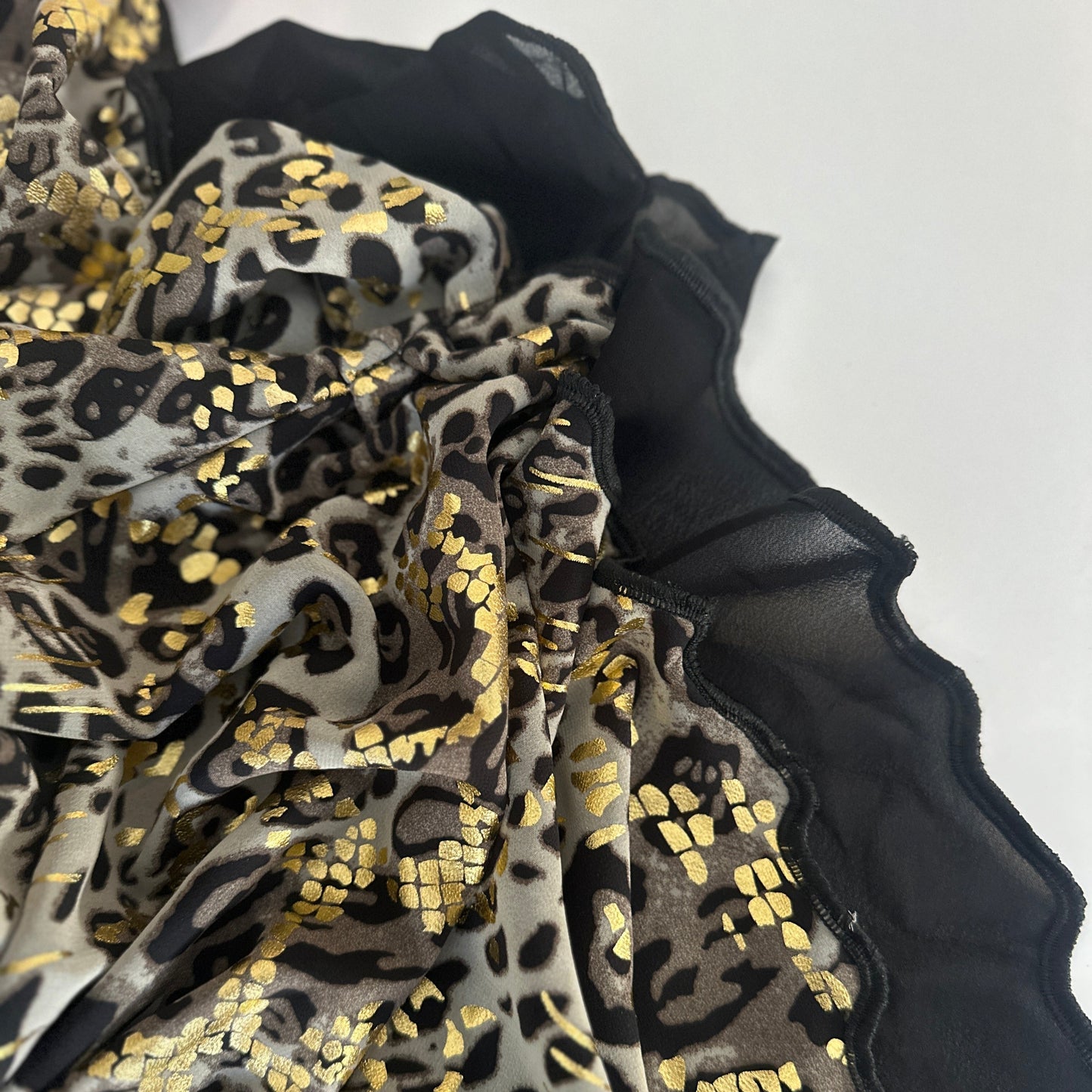 Frilled leopard hijab for Muslim girls – lightweight, comfortable modestwear