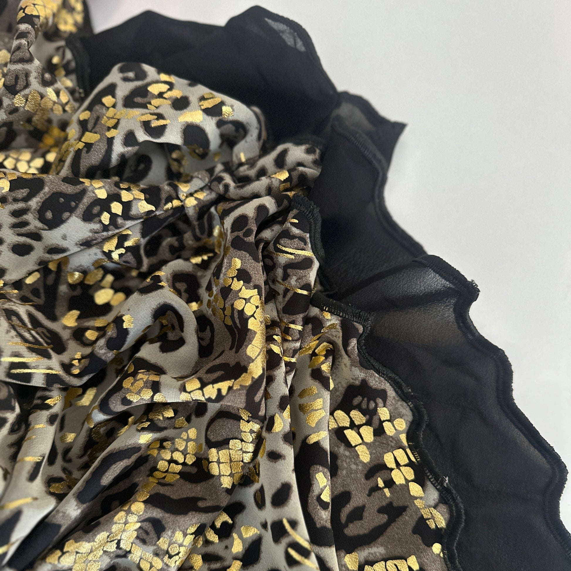 Frilled leopard hijab for Muslim girls – lightweight, comfortable modestwear