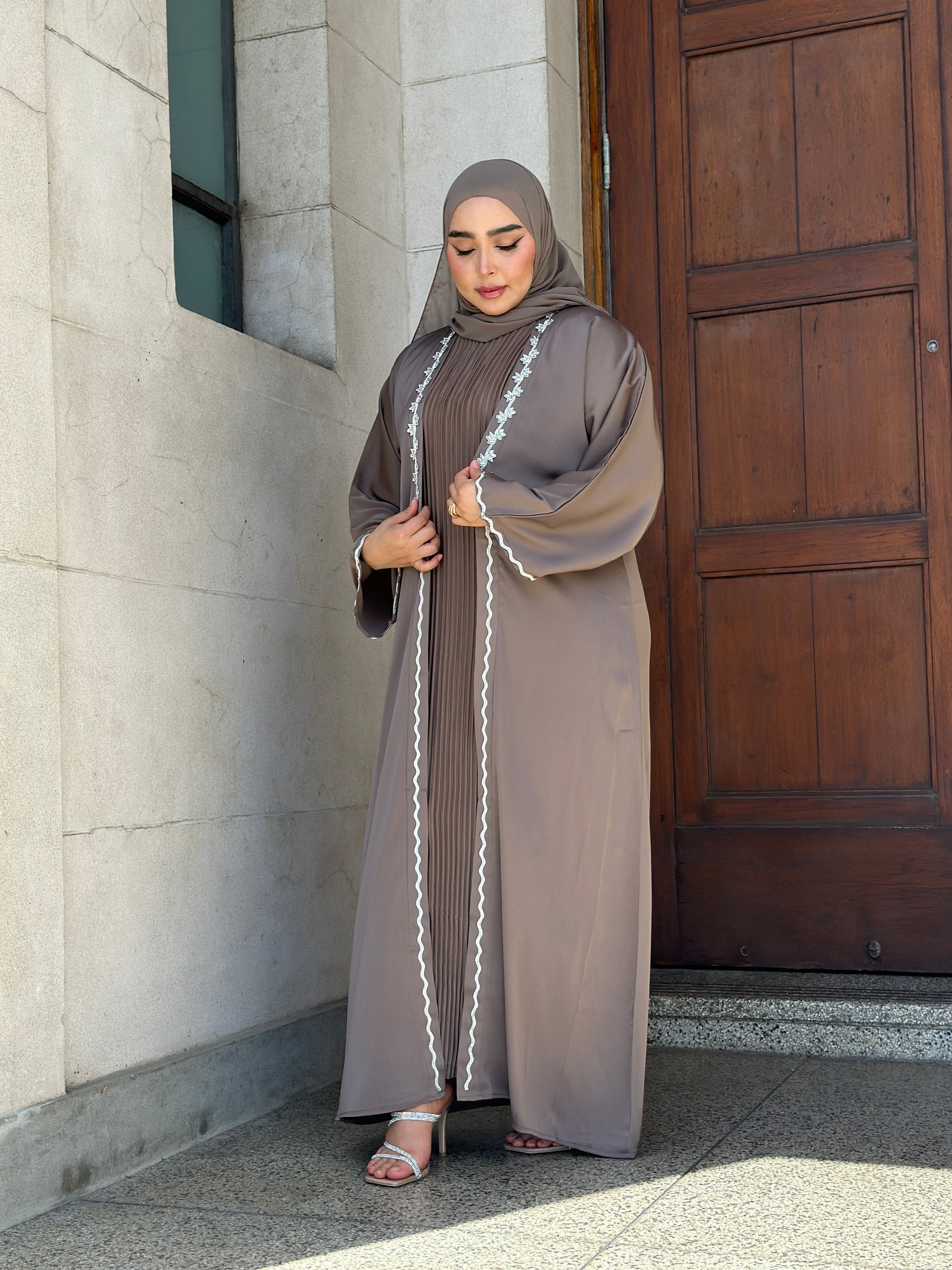 Dubai Abaya Amani tan colour modest abaya set with pleated inner by Hijabaan NZ