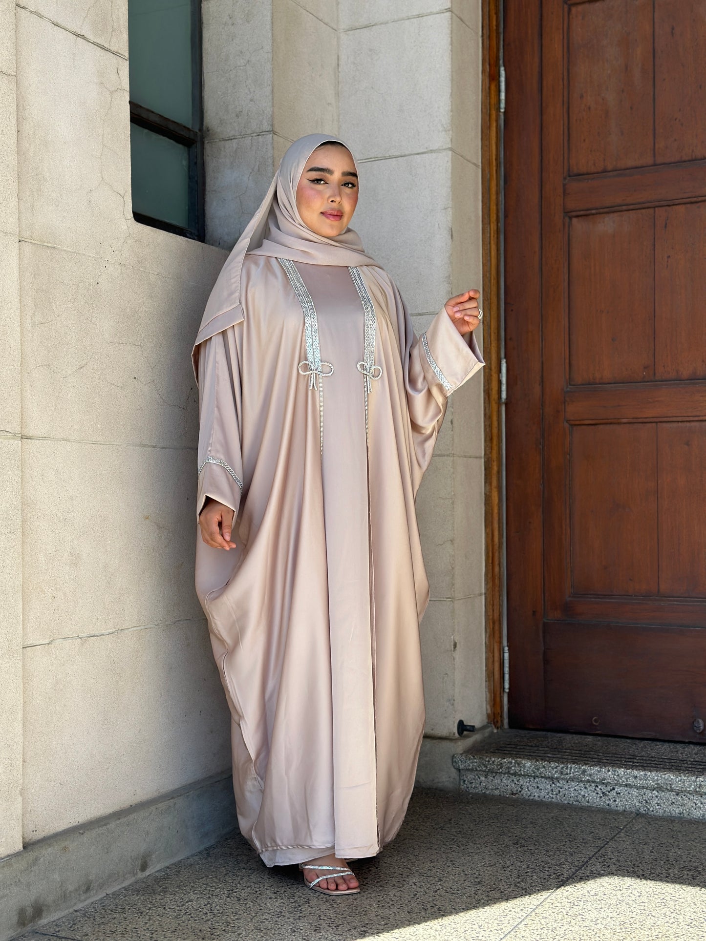 Dubai Abaya Asiya three-piece abaya set with inner and hijab – Hijabaan NZ