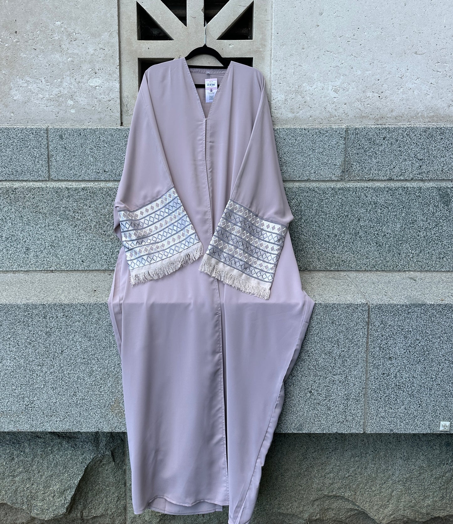 Dubai Abaya Hana kaftan-style abaya with embroidered sleeves – Hijabaan NZ