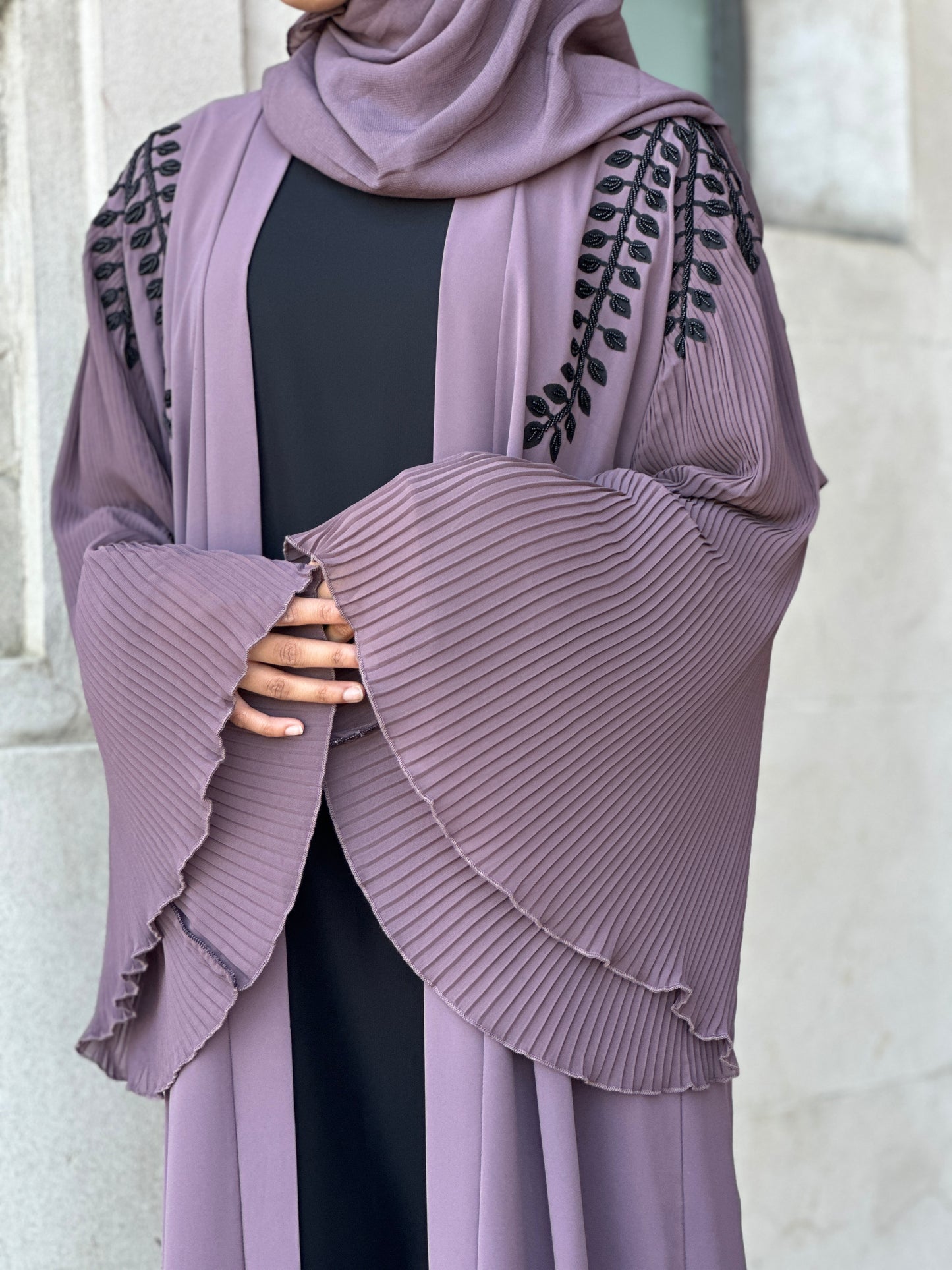 Dubai Abaya Hoorian with black inner and lavender shrug – Hijabaan NZ