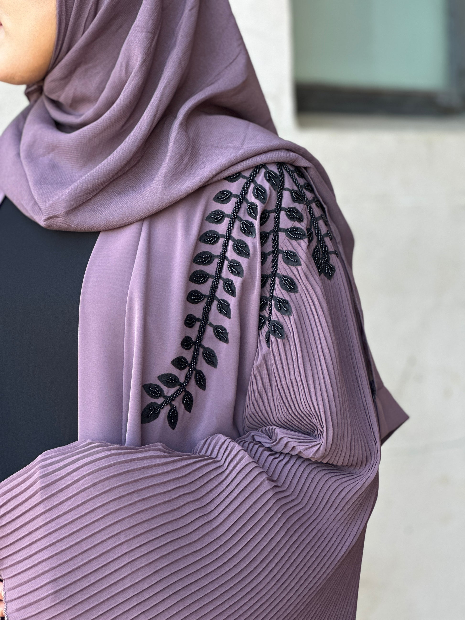 Hoorian abaya with pleated lavender sleeves and handwork – modest wear NZ