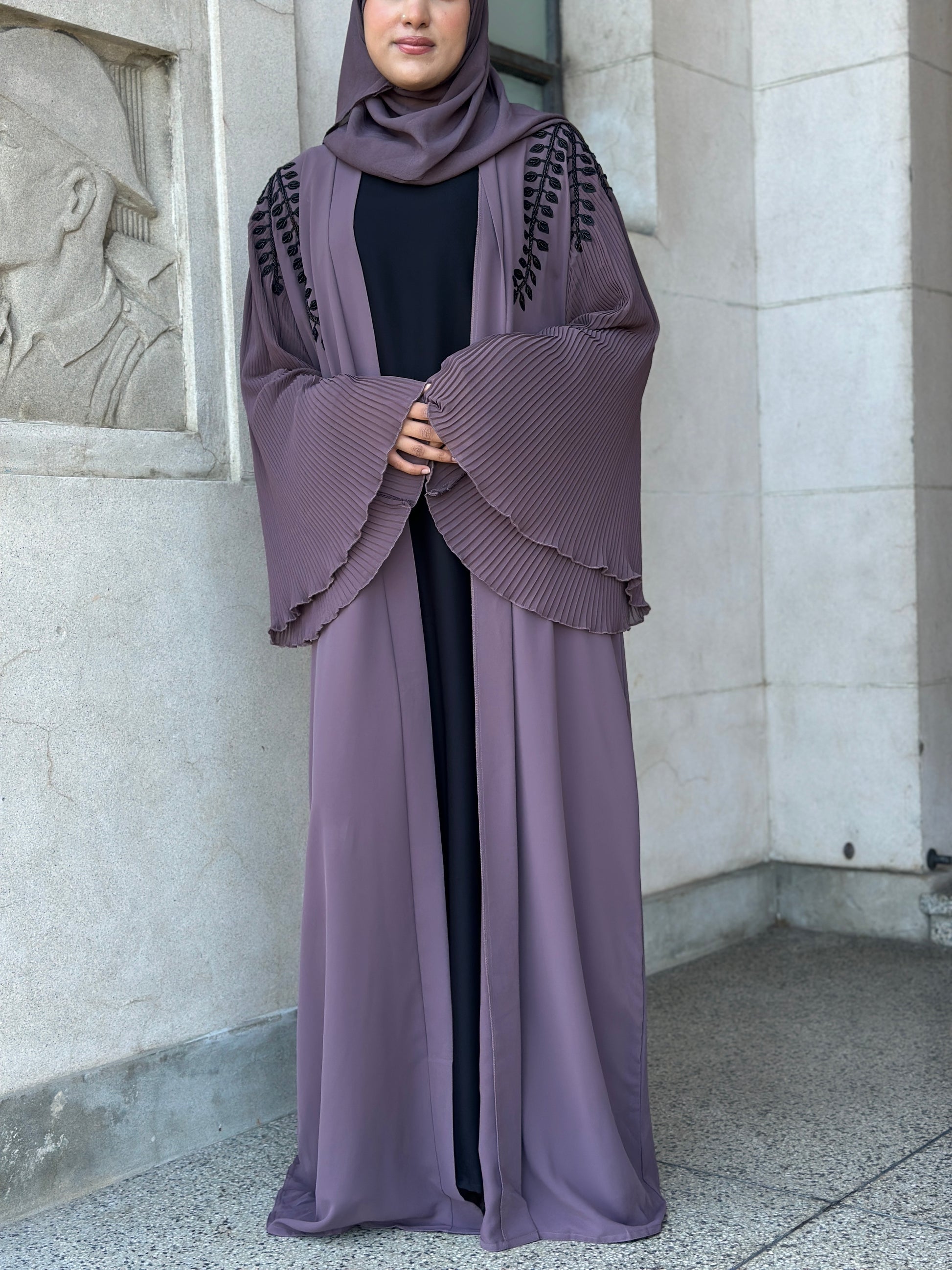 Flared abaya Hoorian 56-inch length with matching lavender hijab – Hijabaan