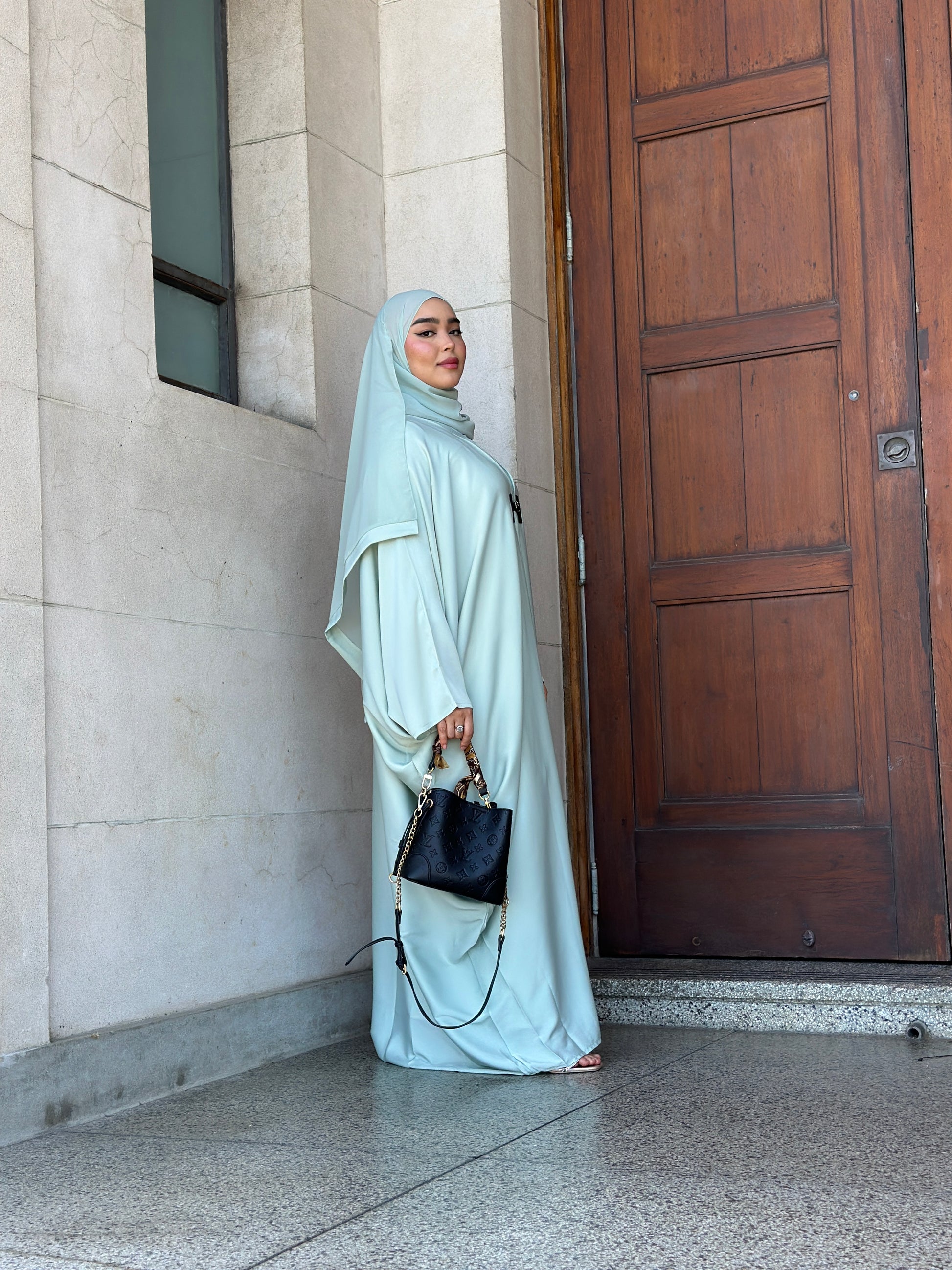 Rukhsar abaya free-size flowing modest design – Hijabaan Auckland