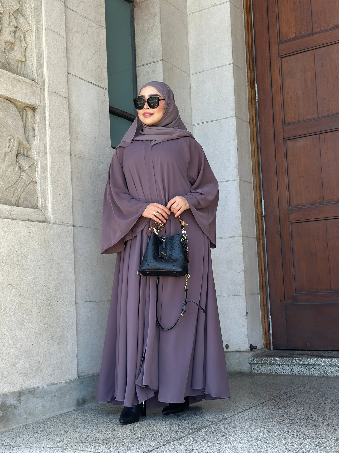 Dubai Abaya Samaira open abaya with belt and matching hijab – Hijabaan NZ