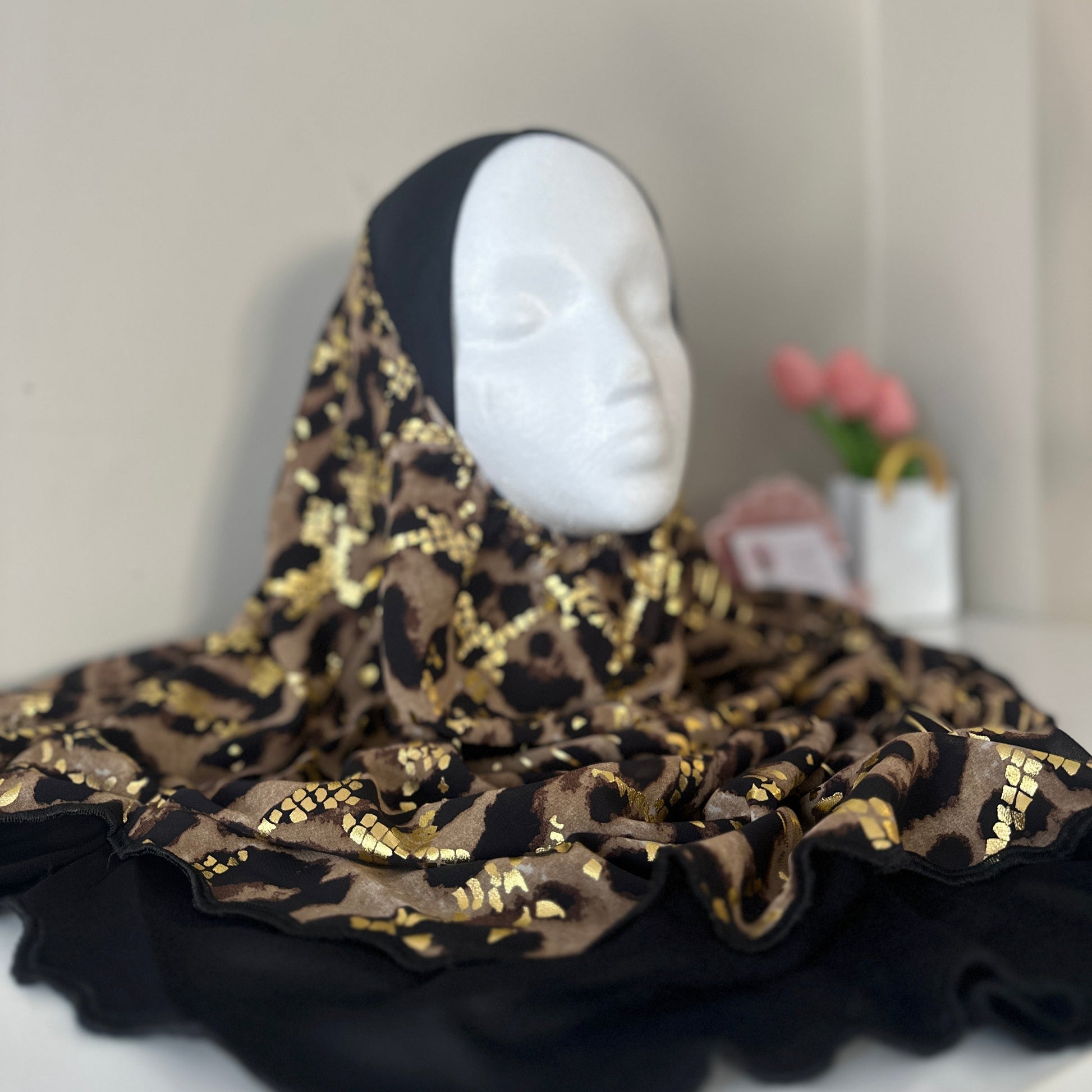 Fun and stylish leopard print hijab for girls in NZ – perfect for events and school