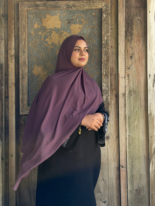 Premium chiffon hijab in lavender with butter-soft feel and elegant glossy drape NZ