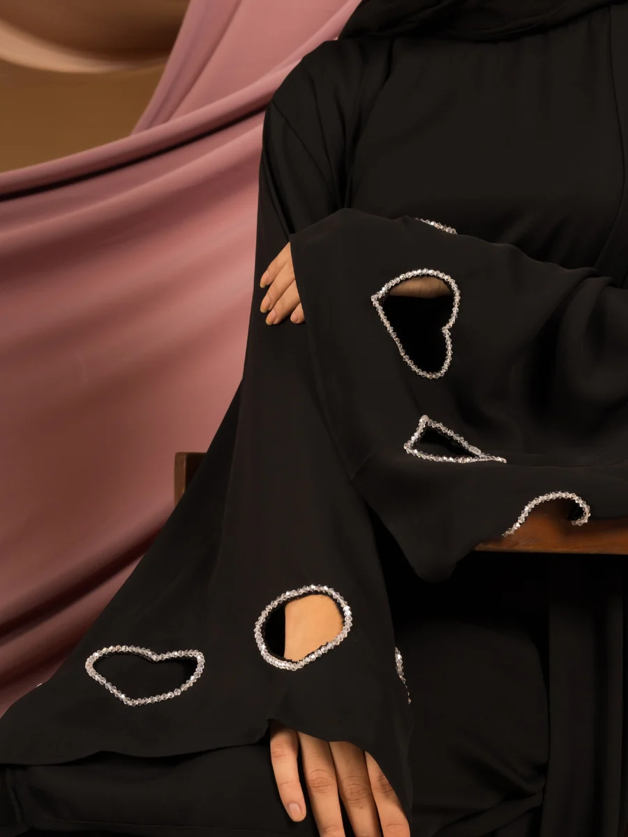 Qalb Abaya front-open design with buttons – Hijabaan NZ